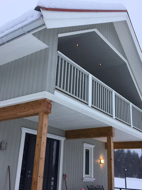 Nytt inngangsparti/terrasse og totalrenovering